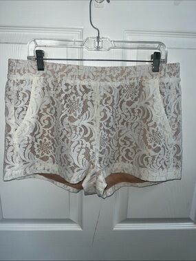 BCBG Lace lined Women’s Shorts - White